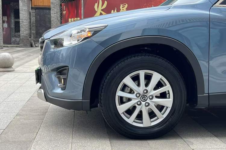 Used Mazda CX-5 2015 2.0L Automatic Two-Wheel Drive Urban Version Left Front Wheel Hub