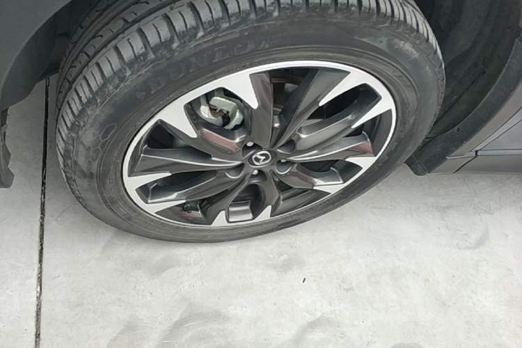 Used Mazda CX-5 2015 2.5L Automatic 4x4 Flagship Model Left Front Wheel Hub