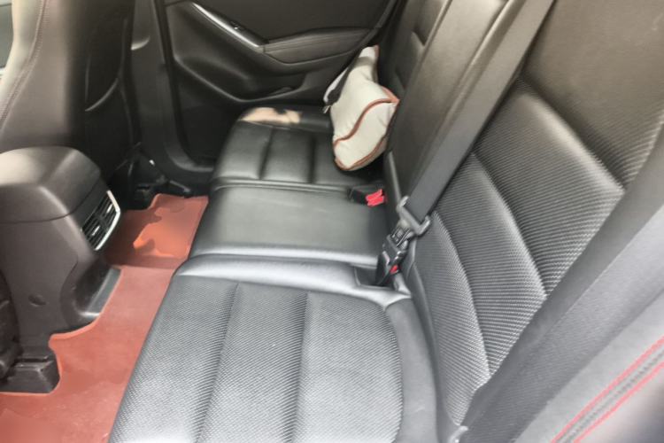 Used Mazda CX-5 2015 2.0L Automatic Two-Wheel Drive Urban Version Left Rear Seat