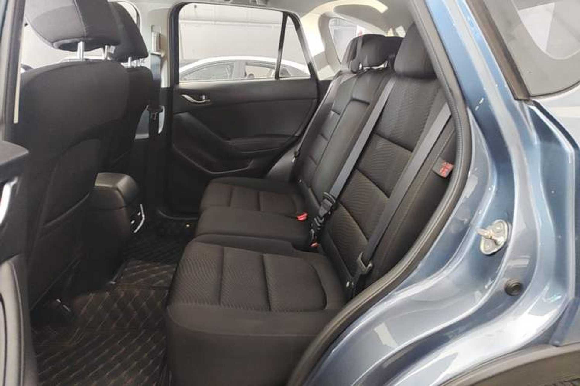 Used Mazda CX-5 2015 2.0L Automatic Two-Wheel Drive Urban Version Left Rear Seat