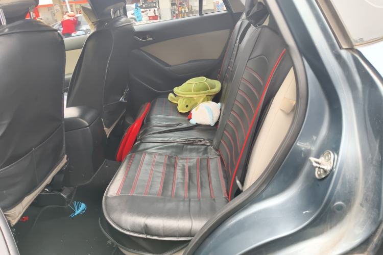 Used Mazda CX-5 2015 2.0L Manual Two-Wheel Drive Comfort Version Left Rear Seat