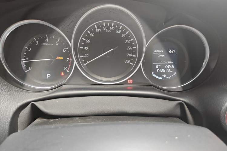 Used Mazda CX-5 2015 2.0L Automatic Two-Wheel Drive Urban Version Odometer Close Up