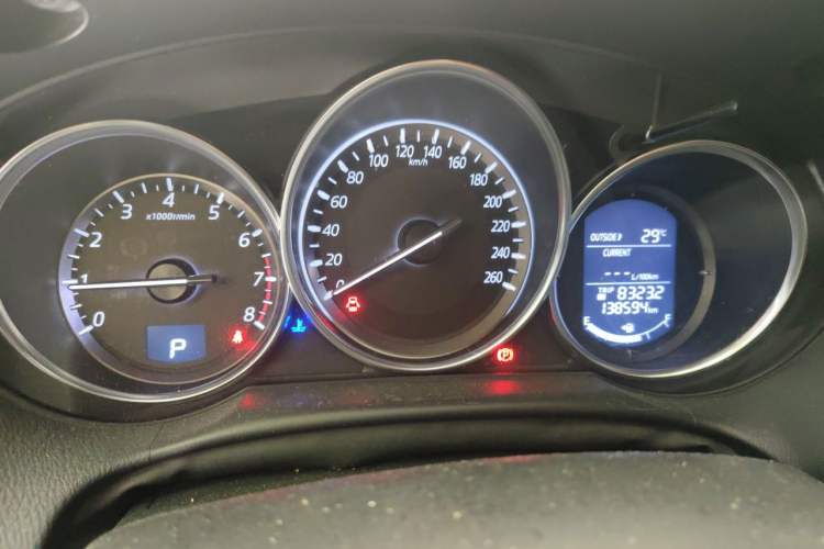 Used Mazda CX-5 2015 2.0L Automatic Two-Wheel Drive Urban Version Odometer Close Up