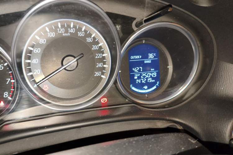 Used Mazda CX-5 2015 2.0L Automatic Two-Wheel Drive Urban Version Odometer Close Up