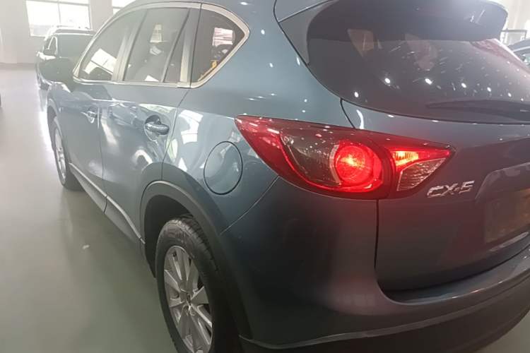 Used Mazda CX-5 2015 2.0L Automatic Two-Wheel Drive Urban Version Rear Left 45 Deg