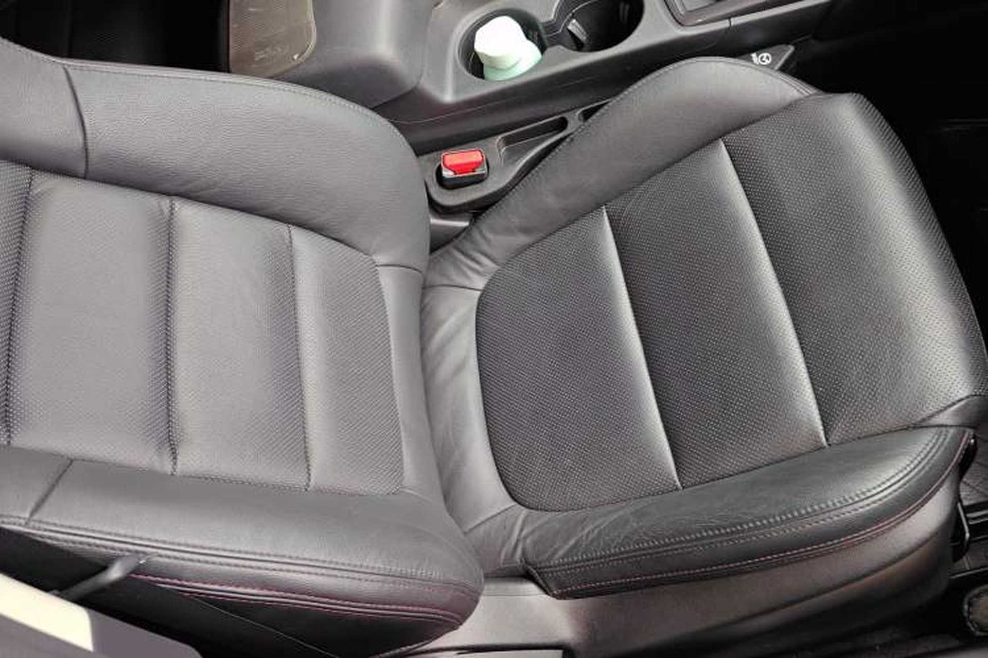 Used Mazda CX-5 2015 2.0L Automatic 4x4 Luxury Edition Right Front Seat