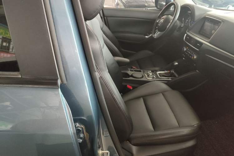 Used Mazda CX-5 2015 2.5L Automatic 4x4 Prestige Edition Right Front Seat