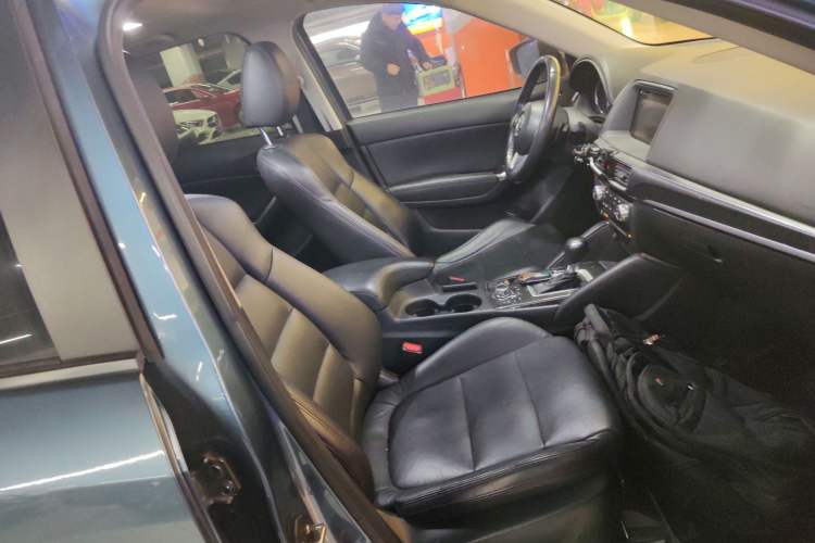 Used Mazda CX-5 2015 2.5L Automatic 4x4 Prestige Edition Right Front Seat