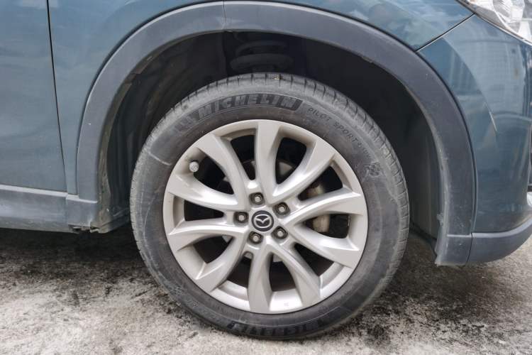 Used Mazda CX-5 2015 2.5L Automatic 4x4 Flagship Model Right Front Wheel Hub