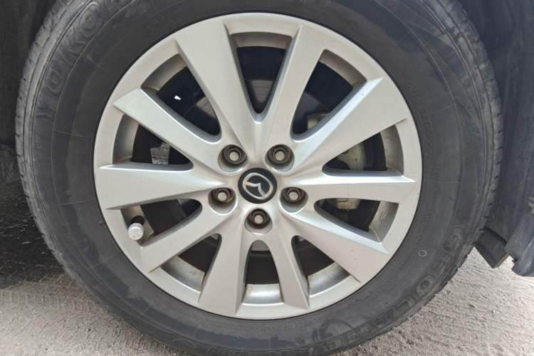 Used Mazda CX-5 2015 2.0L Automatic Two-Wheel Drive Urban Version Right Front Wheel Hub