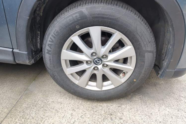 Used Mazda CX-5 2015 2.0L Automatic Two-Wheel Drive Urban Version Right Front Wheel Hub