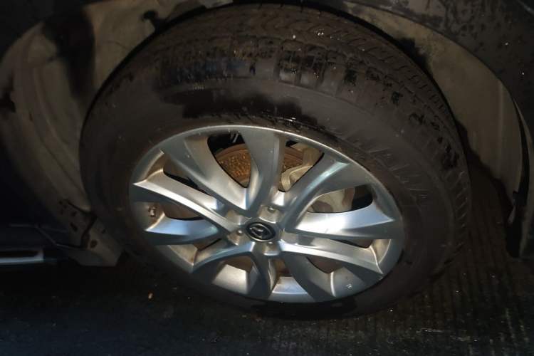 Used Mazda CX-5 2015 2.5L Automatic 4x4 Prestige Edition Right Front Wheel Hub