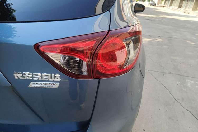 Used Mazda CX-5 2015 2.5L Automatic 4x4 Flagship Model Right Rear Taillight