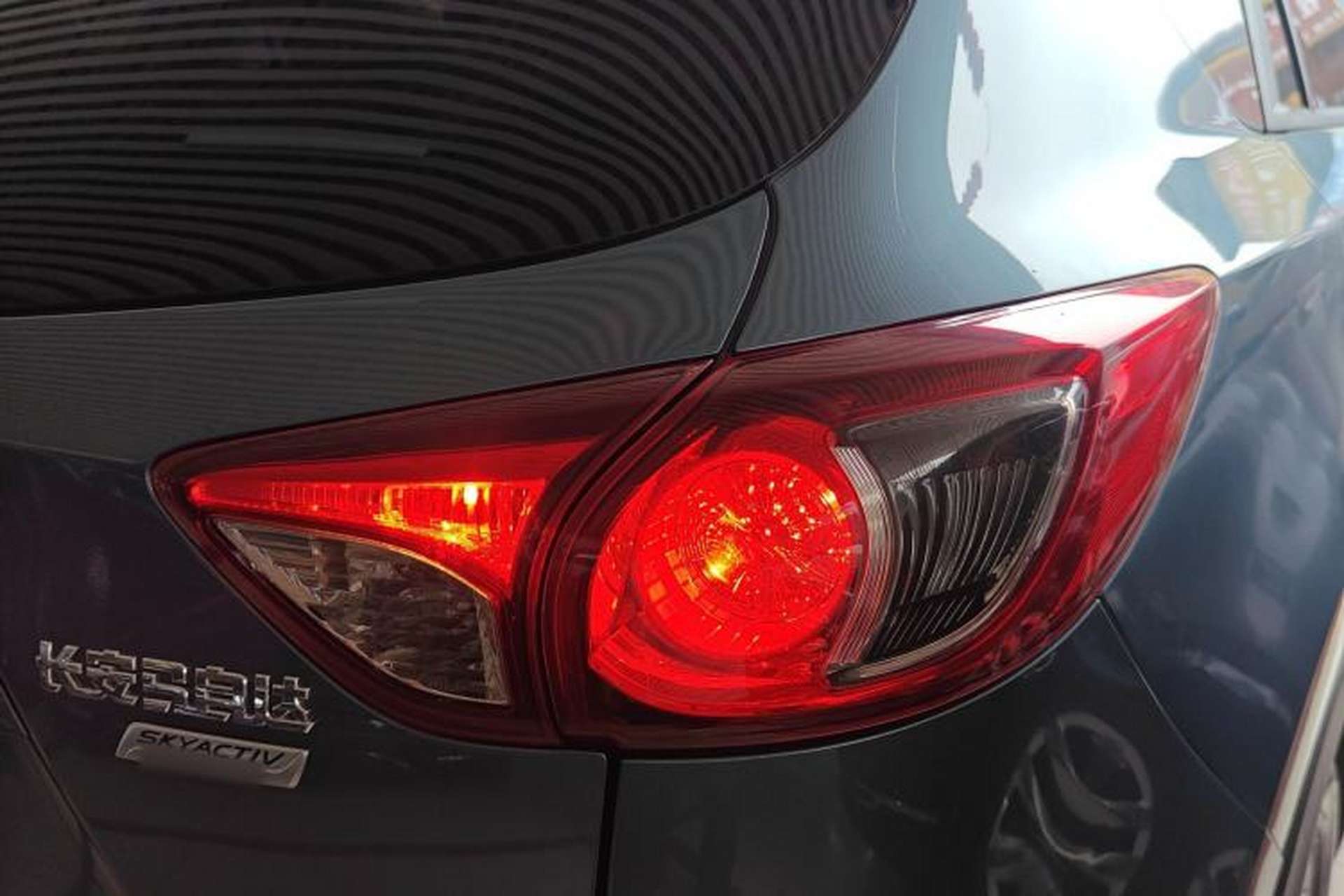 Used Mazda CX-5 2015 2.0L Automatic 4x4 Luxury Edition Right Rear Taillight
