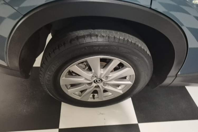 Used Mazda CX-5 2015 2.0L Automatic Two-Wheel Drive Urban Version Right Rear Wheel Hub