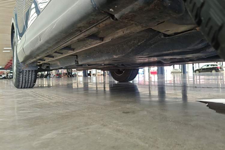 Used Mazda CX-5 2015 2.0L Automatic Two-Wheel Drive Urban Version Right Side Sill