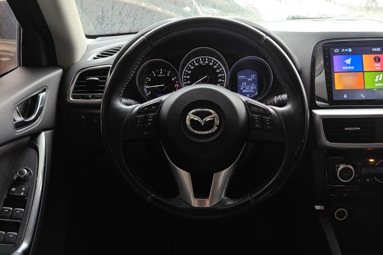 Used Mazda CX-5 2015 2.0L Automatic 4x4 Luxury Edition Steering Wheel