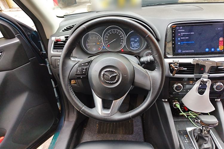 Used Mazda CX-5 2015 2.0L Automatic Two-Wheel Drive Urban Version Steering Wheel
