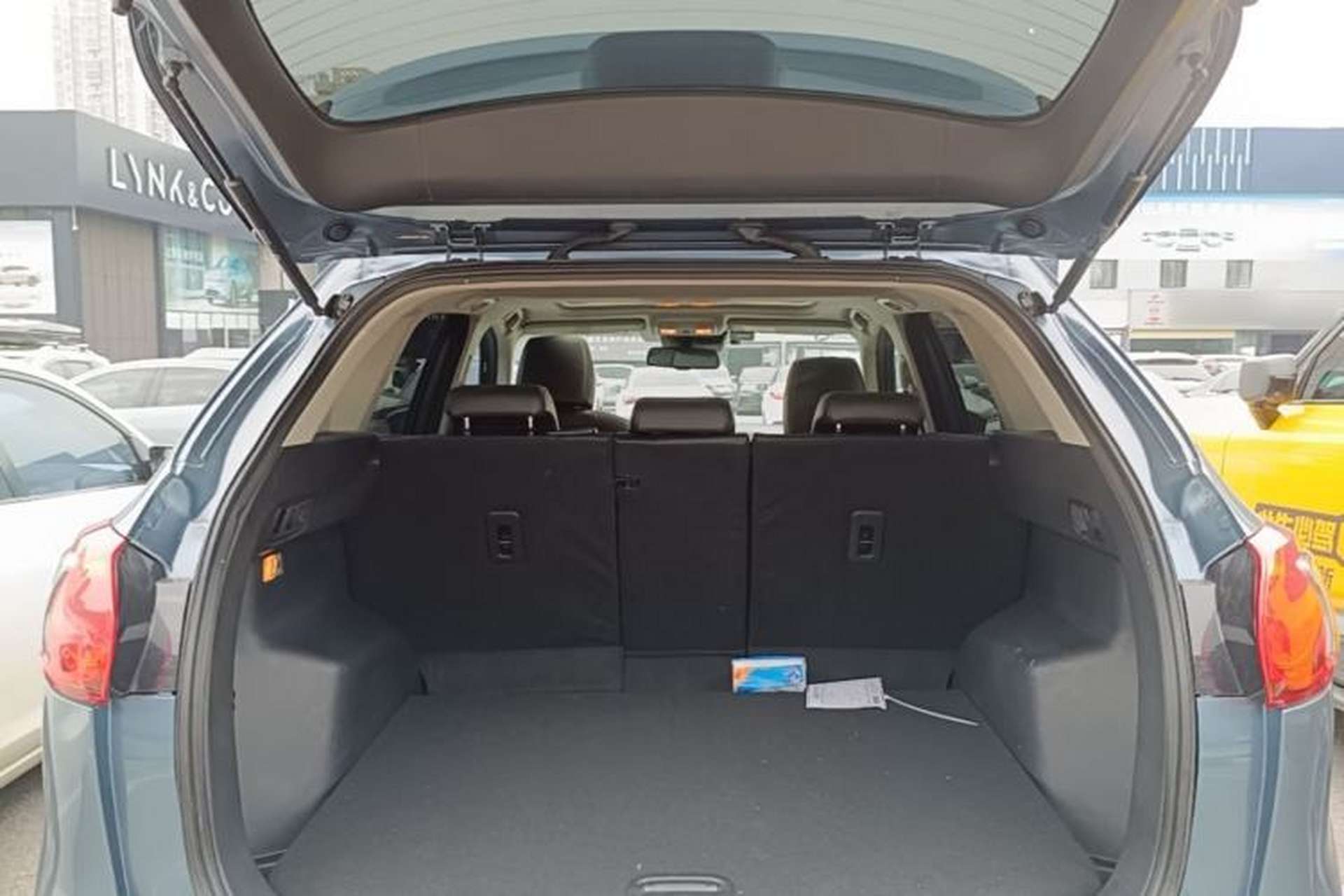Used Mazda CX-5 2015 2.5L Automatic 4x4 Flagship Model Trunk