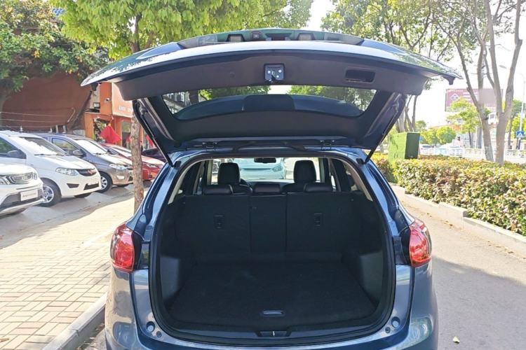 Used Mazda CX-5 2015 2.0L Automatic 4x4 Luxury Edition Trunk