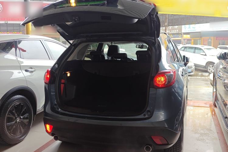 Used Mazda CX-5 2015 2.0L Automatic 4x4 Luxury Edition Trunk