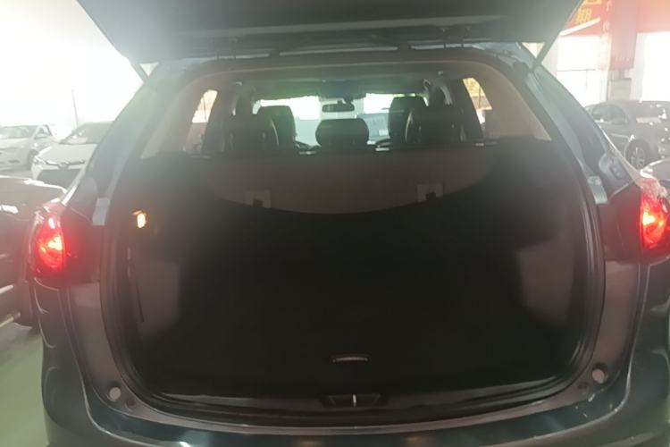 Used Mazda CX-5 2015 2.0L Automatic Two-Wheel Drive Urban Version Trunk