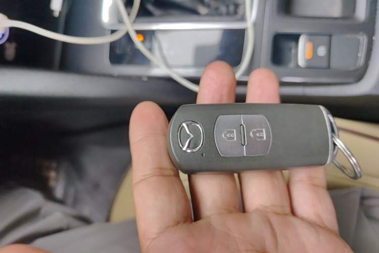 Used Mazda CX-5 2015 2.0L Automatic Two-Wheel Drive Urban Version Vehicle Key