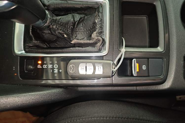 Used Mazda CX-5 2015 2.0L Automatic Two-Wheel Drive Urban Version Vehicle Key