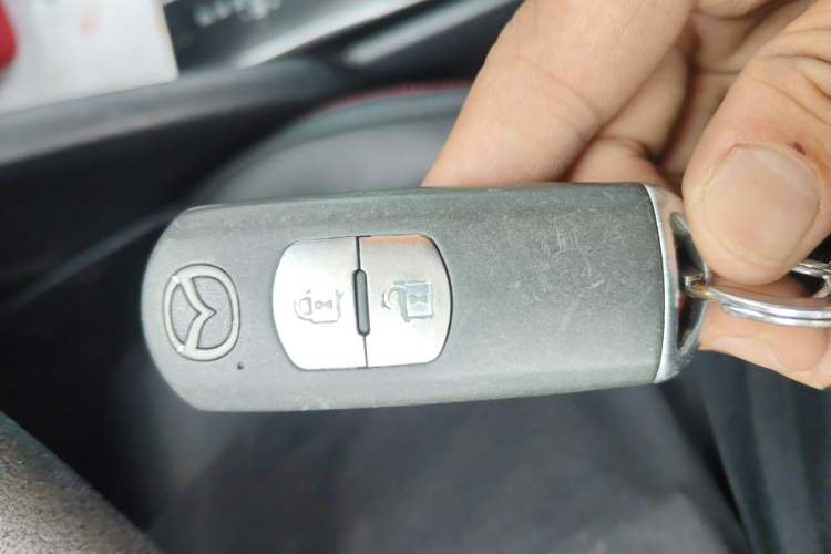 Used Mazda CX-5 2015 2.0L Automatic Two-Wheel Drive Urban Version Vehicle Key