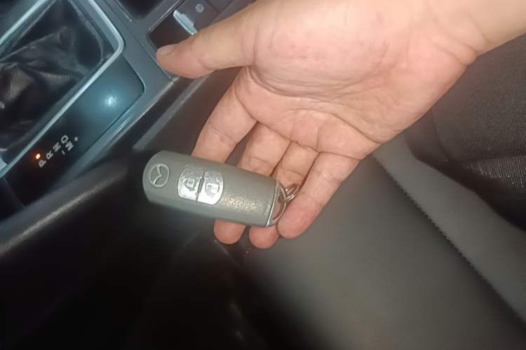 Used Mazda CX-5 2015 2.0L Automatic Two-Wheel Drive Urban Version Vehicle Key