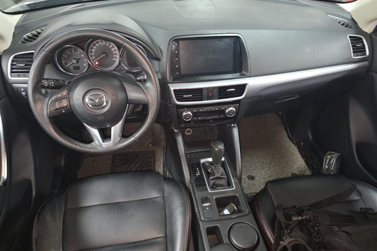 Used Mazda CX-5 2015 2.0L Automatic Two-Wheel Drive Urban Version Center Console
