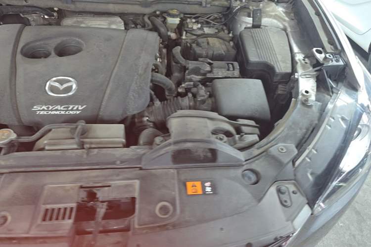 Used Mazda CX-5 2015 2.0L Automatic Two-Wheel Drive Urban Version Engine Bay Left