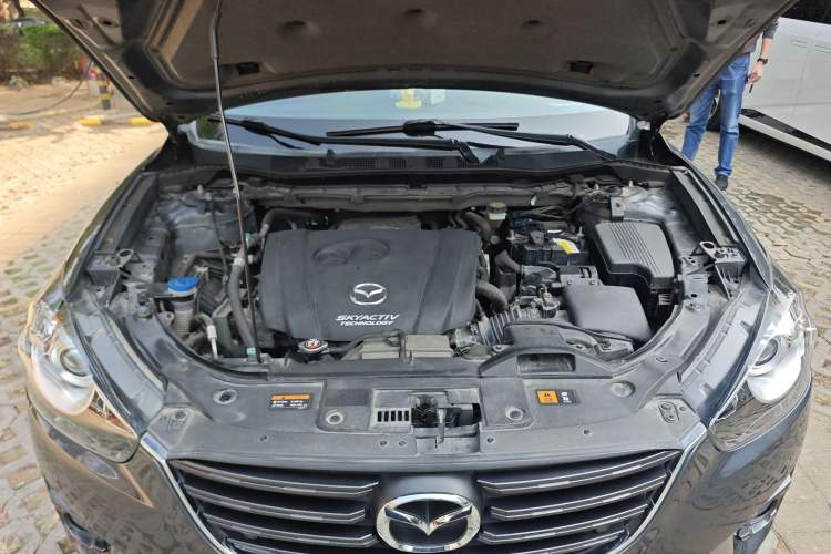 Used Mazda CX-5 2015 2.0L Automatic Two-Wheel Drive Urban Version Engine Bay
