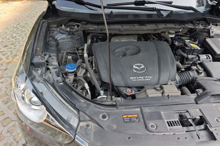 Used Mazda CX-5 2015 2.0L Automatic Two-Wheel Drive Urban Version Engine Bay Right