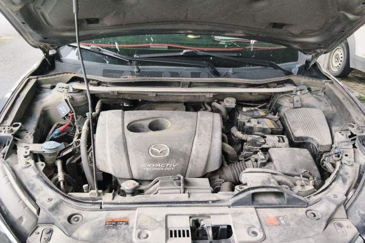 Used Mazda CX-5 2015 2.0L Manual Two-Wheel Drive Comfort Version Engine Bay
