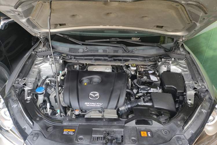 Used Mazda CX-5 2015 2.0L Automatic Two-Wheel Drive Urban Version Engine Bay