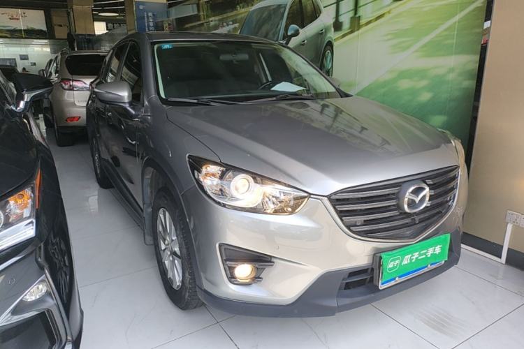 Used Mazda CX-5 2015 2.0L Automatic Two-Wheel Drive Urban Version Front Right 45 Deg