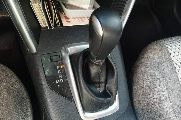 Used Mazda CX-5 2015 2.0L Automatic 2WD Comfort Edition Gear Lever