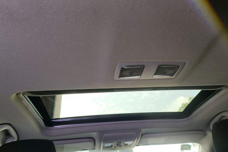 Used Mazda CX-5 2015 2.0L Automatic Two-Wheel Drive Urban Version Headliner