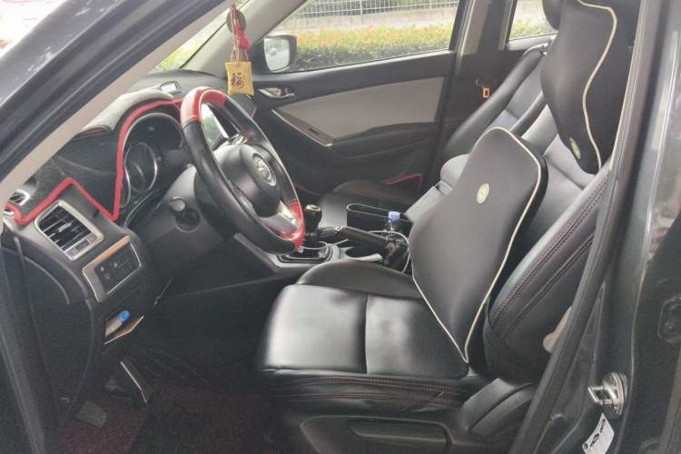 Used Mazda CX-5 2015 2.0L Manual Two-Wheel Drive Comfort Version Left Front Seat