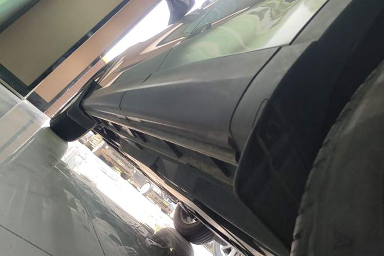 Used Mazda CX-5 2015 2.0L Automatic Two-Wheel Drive Urban Version Left Side Sill