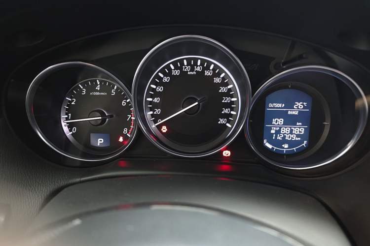 Used Mazda CX-5 2015 2.0L Automatic Two-Wheel Drive Urban Version Odometer Close Up