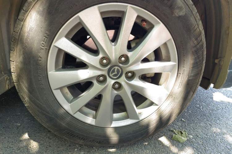 Used Mazda CX-5 2015 2.0L Automatic Two-Wheel Drive Urban Version Right Front Wheel Hub