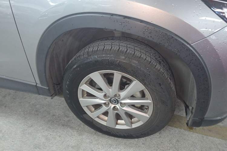 Used Mazda CX-5 2015 2.0L Automatic Two-Wheel Drive Urban Version Right Front Wheel Hub
