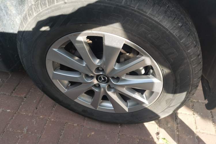 Used Mazda CX-5 2015 2.0L Automatic 2WD Comfort Edition Right Front Wheel Hub