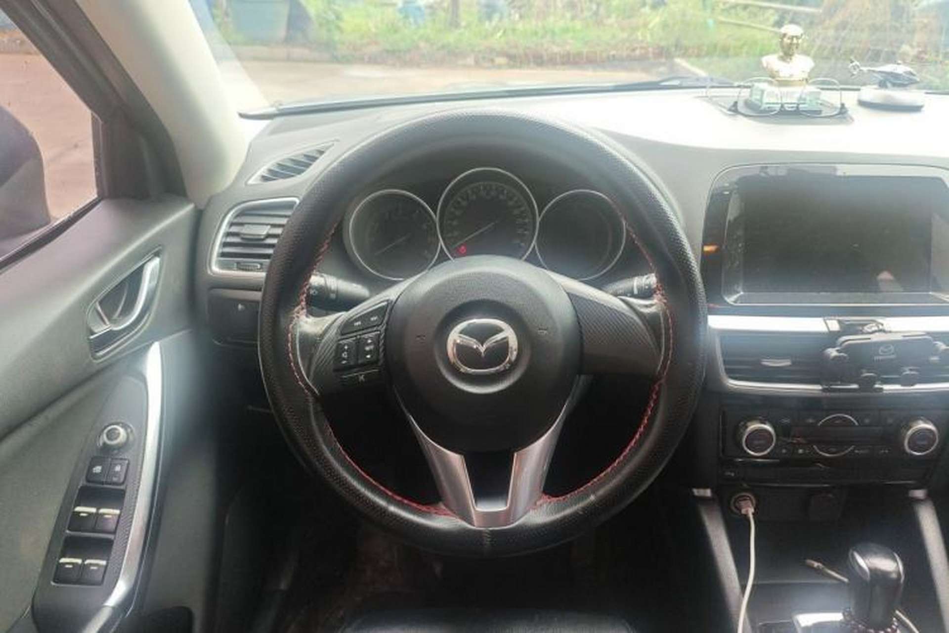 Used Mazda CX-5 2015 2.0L Automatic Two-Wheel Drive Urban Version Steering Wheel