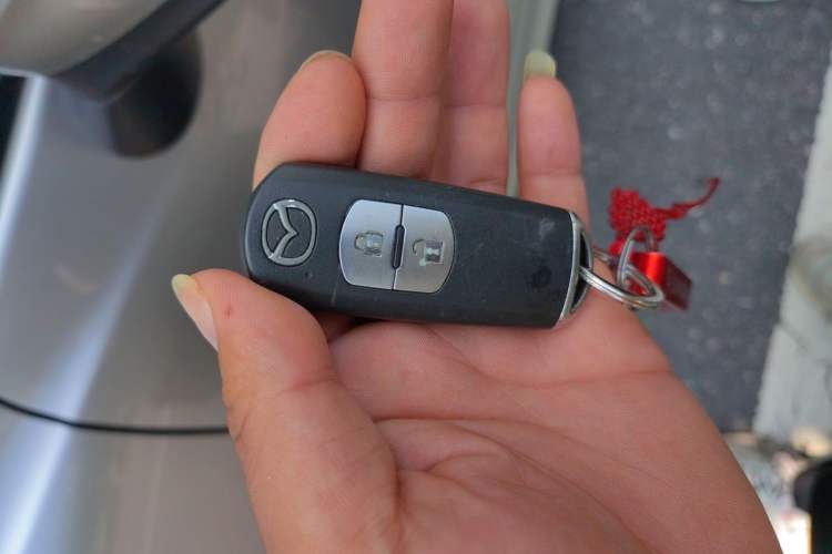 Used Mazda CX-5 2015 2.0L Automatic Two-Wheel Drive Urban Version Vehicle Key