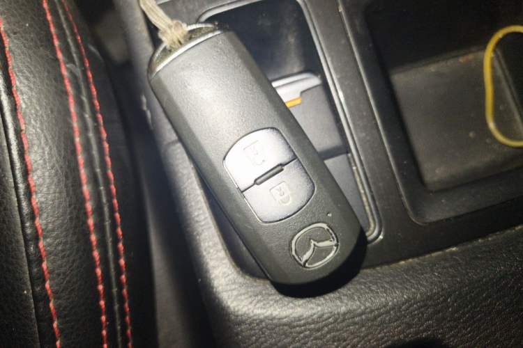 Used Mazda CX-5 2015 2.0L Automatic Two-Wheel Drive Urban Version Vehicle Key