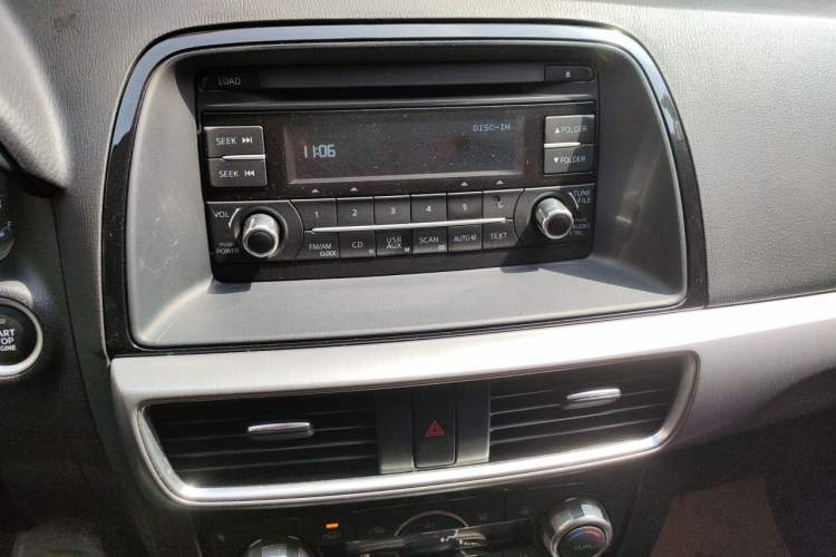 Used Mazda CX-5 2015 2.0L Automatic Two-Wheel Drive Urban Version Audio And AC Panel