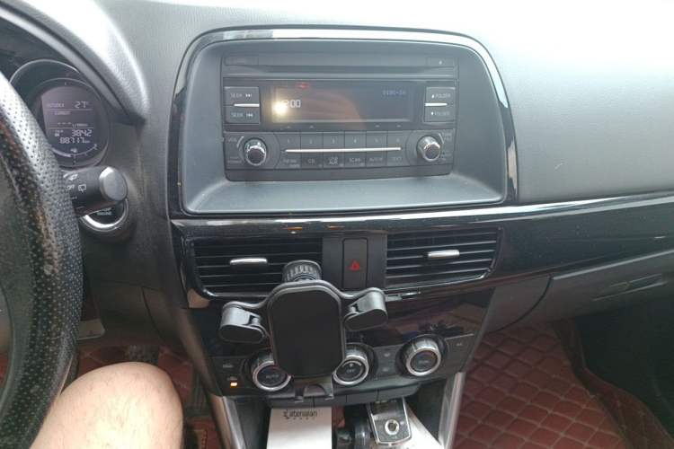 Used Mazda CX-5 2015 2.0L Manual Two-Wheel Drive Comfort Version Audio And AC Panel